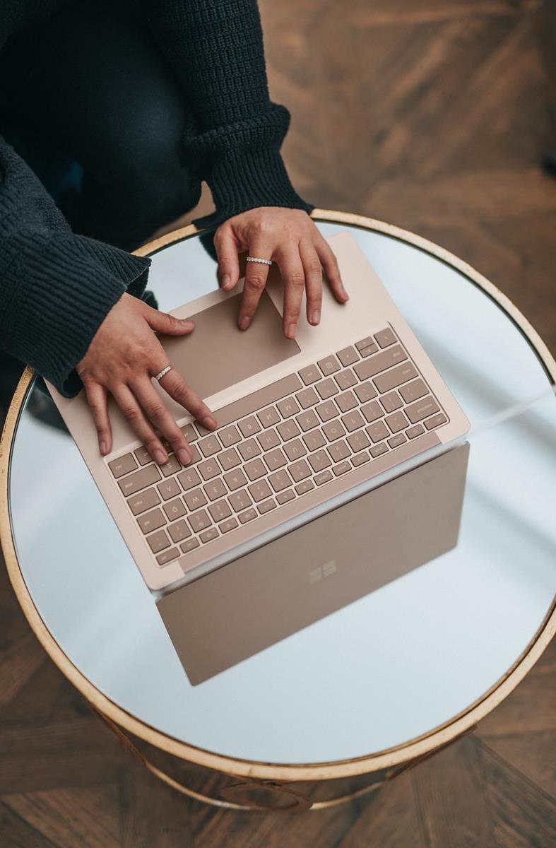 Jakie są najlepsze strategie zarządzania ruchem na stronie internetowej?